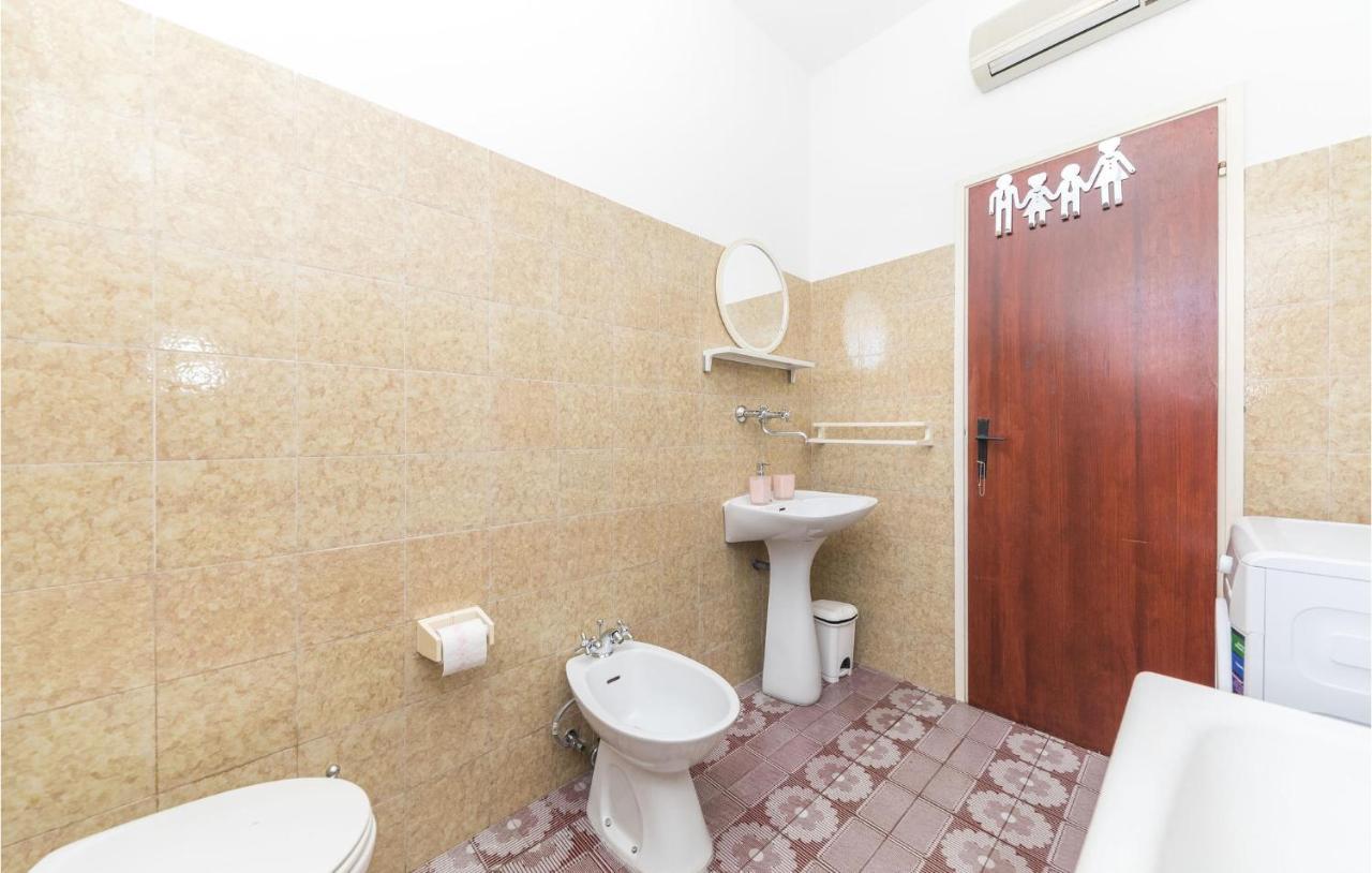 Nice Apartment In Kastel Stafilic With Sauna Kaštela Buitenkant foto