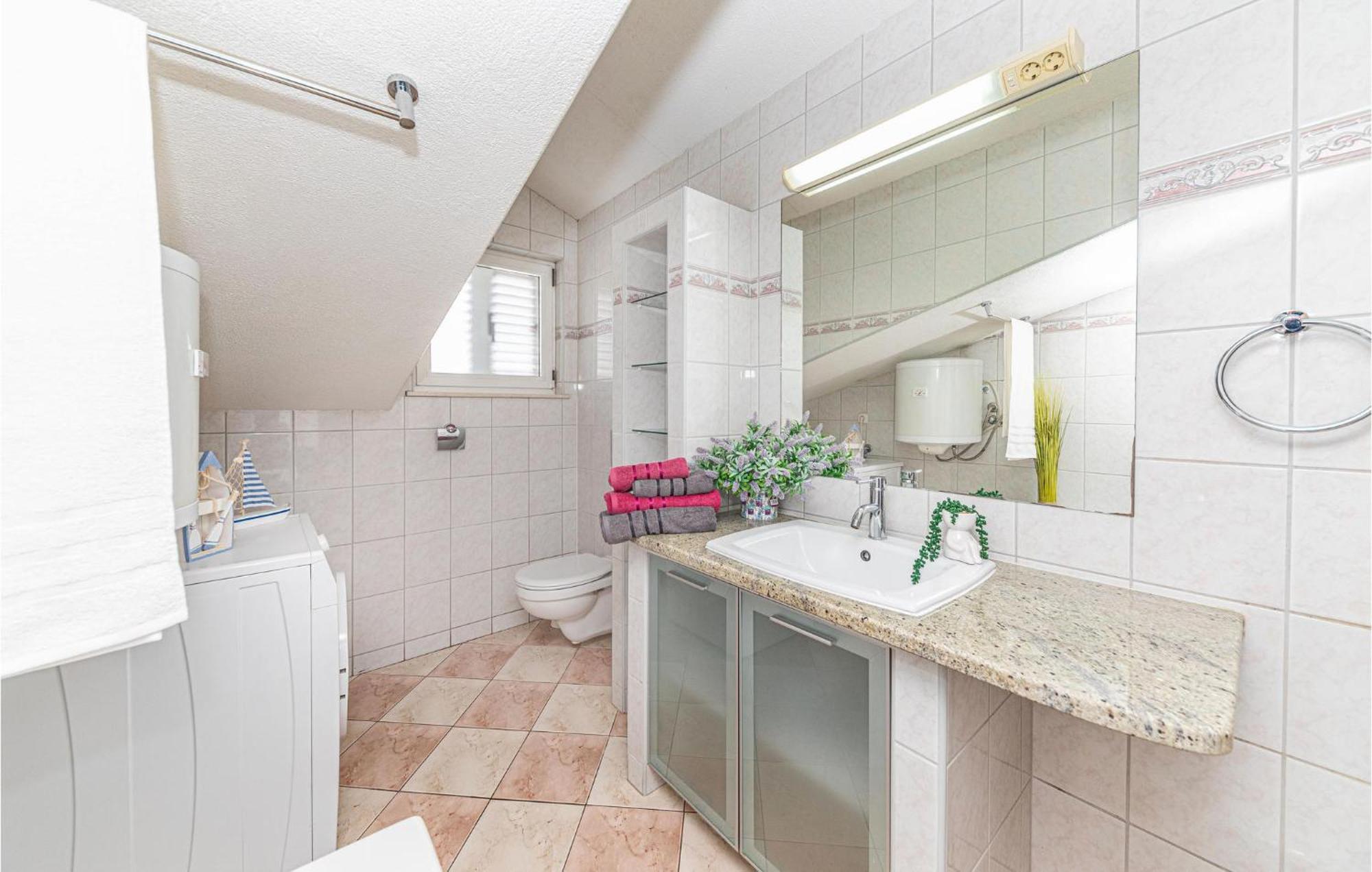 Nice Apartment In Kastel Stafilic With Sauna Kaštela Buitenkant foto
